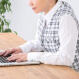 デスクワークの方必見猫背矯正について：てて整骨院二十四軒店のアプローチ