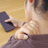 ストレートネックについて：てて整骨院二十四軒店のアプローチ